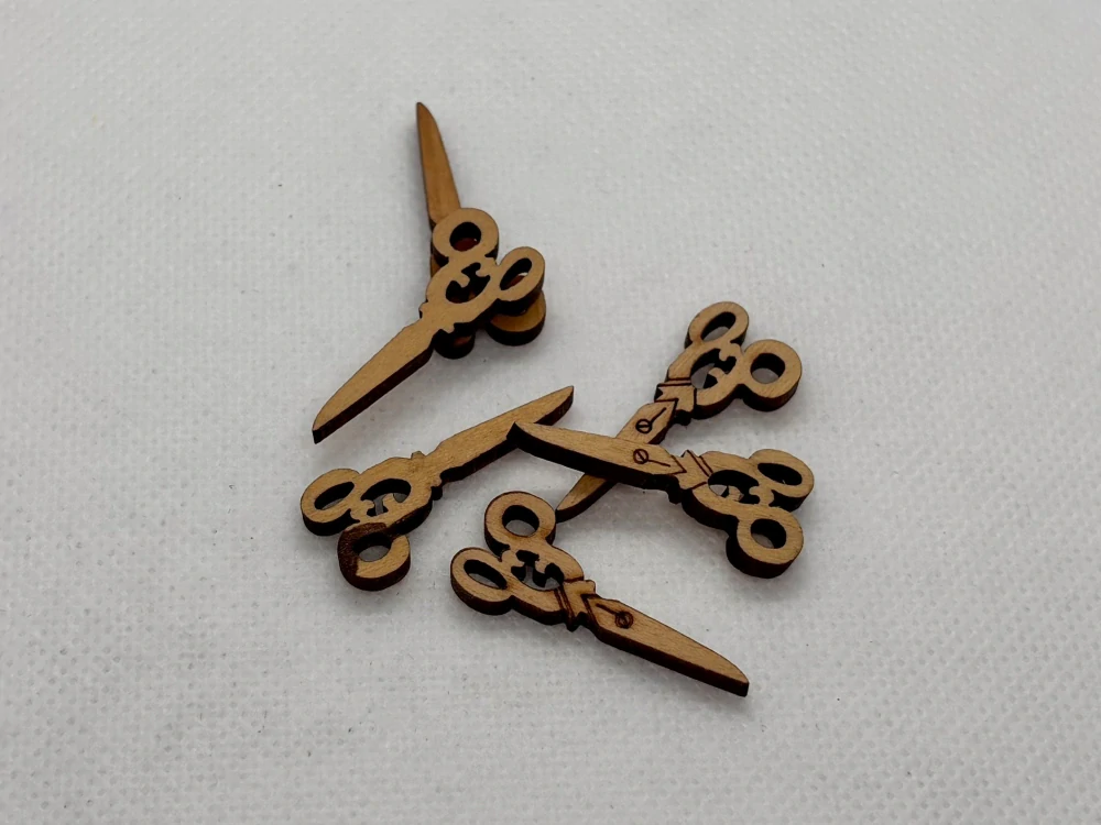 Dřevěné nůžky k nalepení 13x30 mm