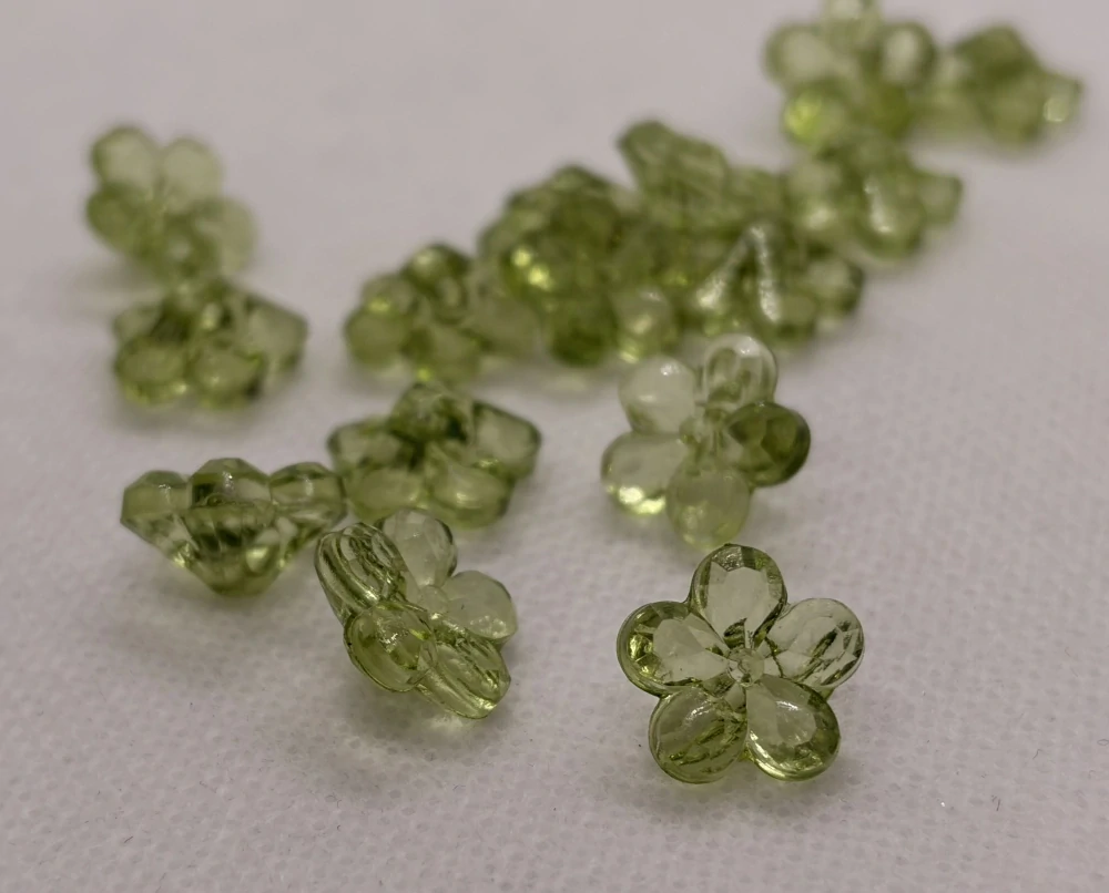 Knoflík kytička zelená 12 mm