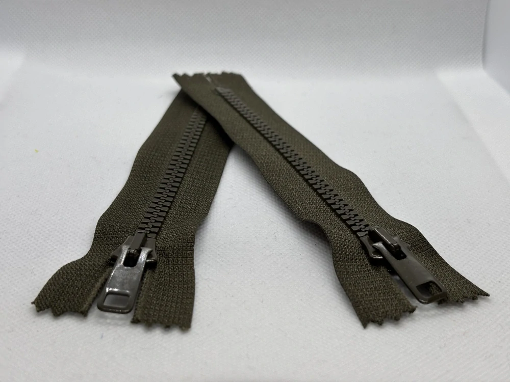 Zdrhovadlo 25 cm khaki
