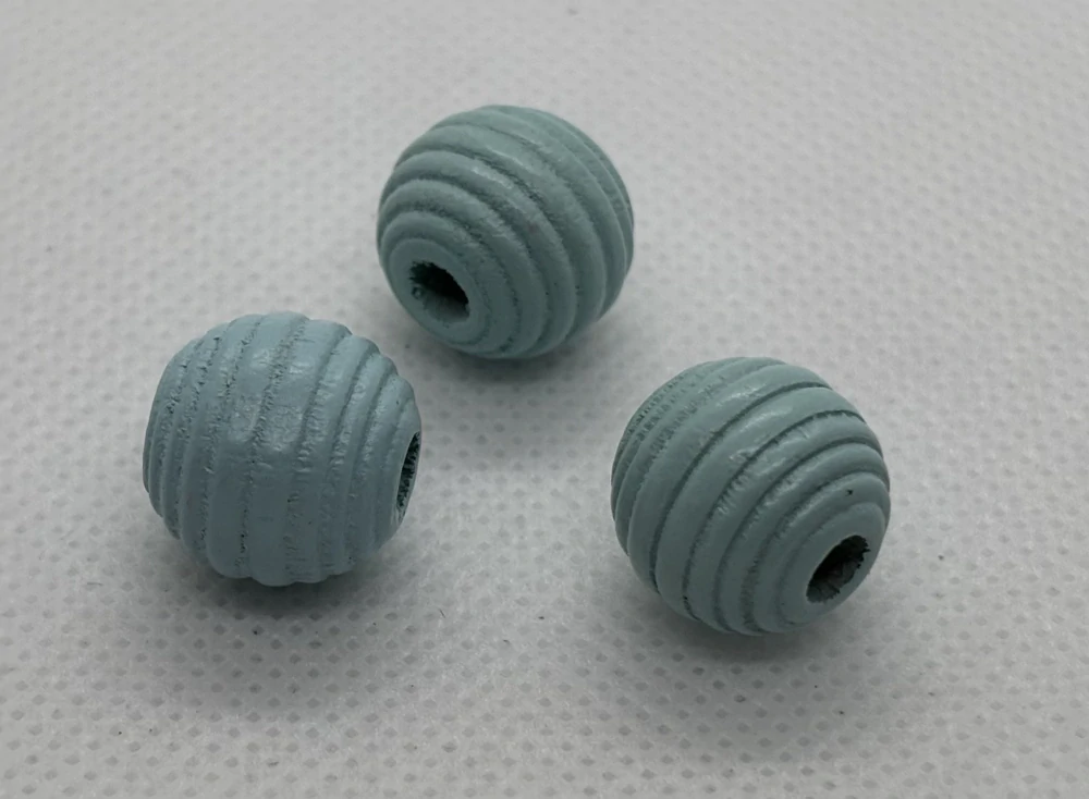 Dřevěný korálek s vroubky 13 mm světle modrá
