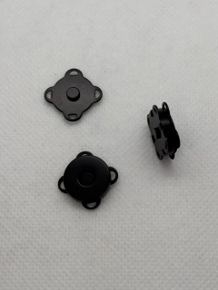 Magnetické zapínání 14 mm černý lak