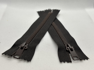 Zdrhovadlo 25 cm tmavě hnědá