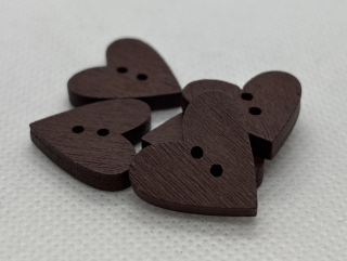 Knoflík srdíčko dřevěné 18x19 mm tmavě hnědá